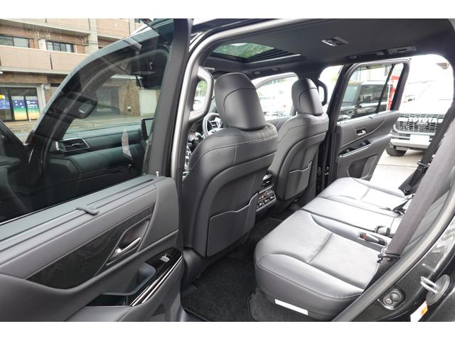 ＬＸ ＬＸ６００　登録済未使用車　クールボックス　２２インチアルミ　サンルーフ　デジタルインナーミラー　黒革シート　ヘッドアップディスプレイ　７人乗（31枚目）