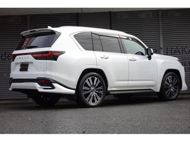LX LX600 モデリスタアエアロ アドバンストラグジュアリーパッケージ 22インチアルミ マ―クレビンソン リヤエンターテインメント クールBOX 寒冷地仕様 TVキャンセラー ワンオーナー 禁煙車 7人乗り(5枚目)