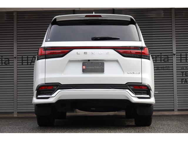 LX LX600 モデリスタアエアロ アドバンストラグジュアリーパッケージ 22インチアルミ マ―クレビンソン リヤエンターテインメント クールBOX 寒冷地仕様 TVキャンセラー ワンオーナー 禁煙車 7人乗り(7枚目)