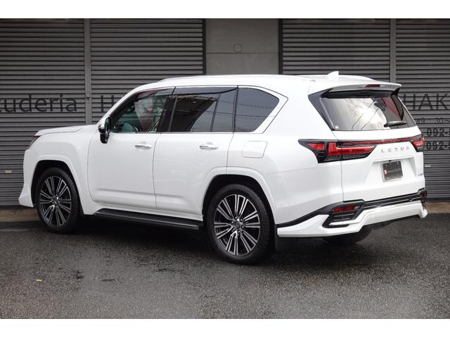 LX LX600 モデリスタアエアロ アドバンストラグジュアリーパッケージ 22インチアルミ マ―クレビンソン リヤエンターテインメント クールBOX 寒冷地仕様 TVキャンセラー ワンオーナー 禁煙車 7人乗り(9枚目)