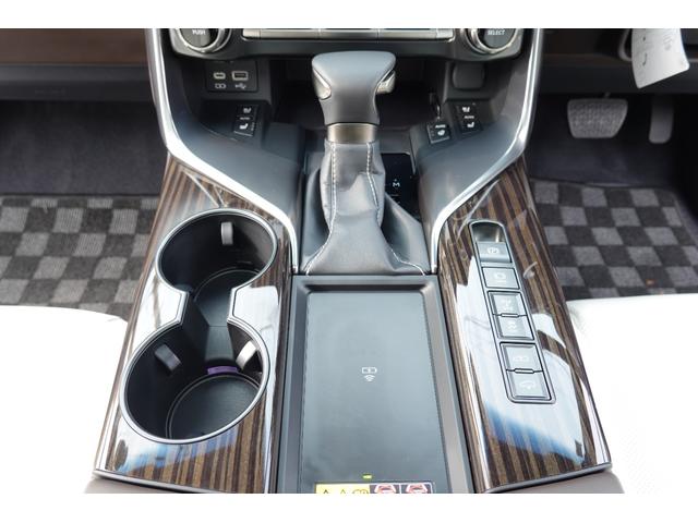 LX LX600 モデリスタアエアロ アドバンストラグジュアリーパッケージ 22インチアルミ マ―クレビンソン リヤエンターテインメント クールBOX 寒冷地仕様 TVキャンセラー ワンオーナー 禁煙車 7人乗り(31枚目)