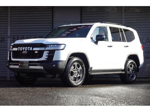 ランドクルーザー ＧＲスポーツ　２０２５年改良モデル　Ｔコネクト＋　ＪＢＬサウンド　サンルーフ　電動デフロック　ヘッドアップディスプレイ　ルーフレール　禁煙車（3枚目）