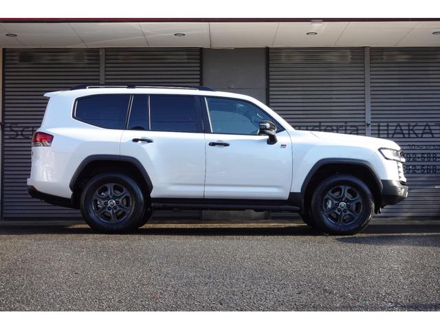 ランドクルーザー ＧＲスポーツ　２０２５年改良モデル　Ｔコネクト＋　ＪＢＬサウンド　サンルーフ　電動デフロック　ヘッドアップディスプレイ　ルーフレール　禁煙車（4枚目）