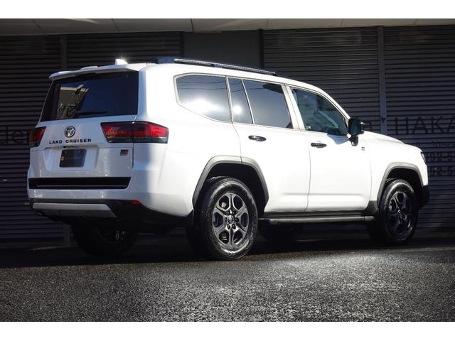 ランドクルーザー ＧＲスポーツ　２０２５年改良モデル　Ｔコネクト＋　ＪＢＬサウンド　サンルーフ　電動デフロック　ヘッドアップディスプレイ　ルーフレール　禁煙車（5枚目）