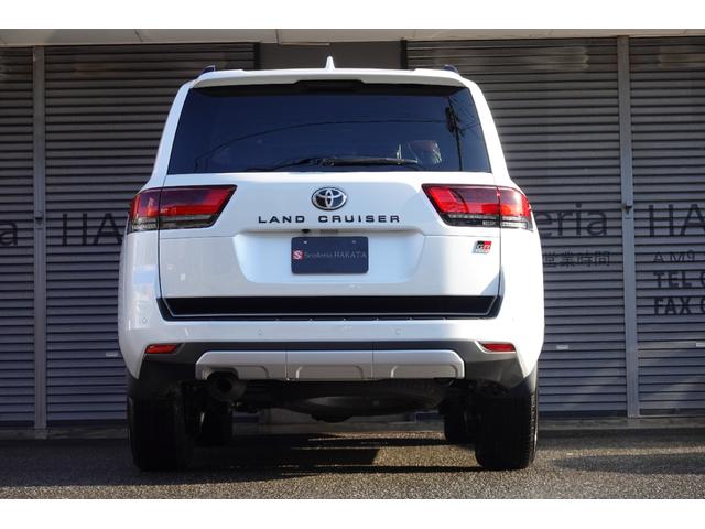 ランドクルーザー ＧＲスポーツ　２０２５年改良モデル　Ｔコネクト＋　ＪＢＬサウンド　サンルーフ　電動デフロック　ヘッドアップディスプレイ　ルーフレール　禁煙車（7枚目）