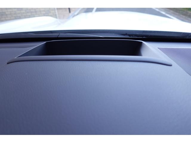 ランドクルーザー ＧＲスポーツ　２０２５年改良モデル　Ｔコネクト＋　ＪＢＬサウンド　サンルーフ　電動デフロック　ヘッドアップディスプレイ　ルーフレール　禁煙車（17枚目）