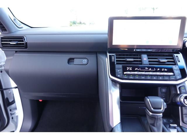 ランドクルーザー ＧＲスポーツ　２０２５年改良モデル　Ｔコネクト＋　ＪＢＬサウンド　サンルーフ　電動デフロック　ヘッドアップディスプレイ　ルーフレール　禁煙車（26枚目）