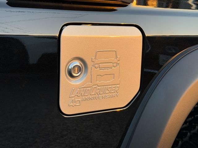 ランドクルーザー７０ ＡＸ　モデリスタ　ＪＡＯＳカスタムパーツ＆フロント＆リアアンダーカバー・モデリスタ１８インチアルミ　４０周年記念パーツ　アルパインＢＩＧーＸ　１１型ナビ　インテリアパネル（8枚目）