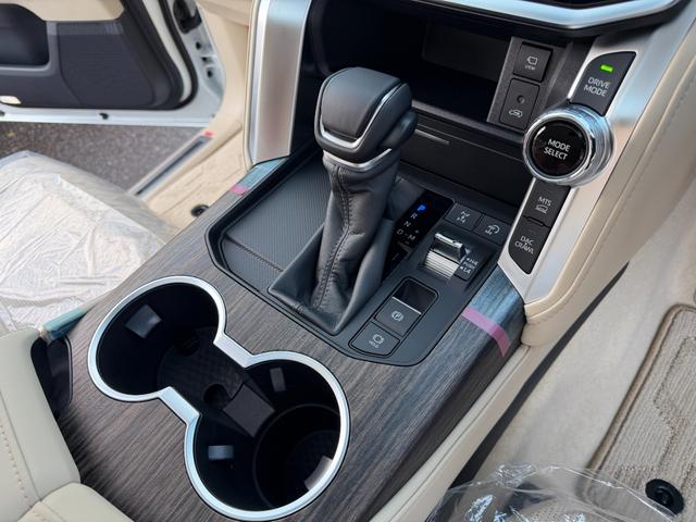 ランドクルーザー ZX 2025モデル モデリスタエアロ リアエンターテイメント JBLサウンド クールボックス 電動リヤデフロック サンルーフ ヘッドアップディスプレイ 登録済未使用車(24枚目)