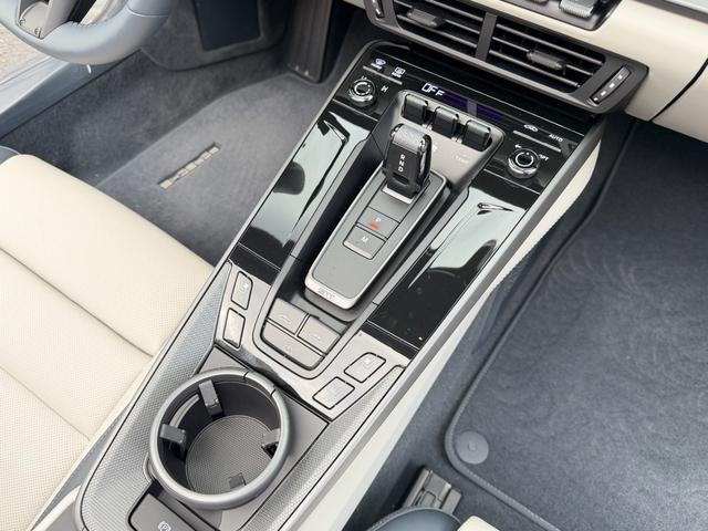 �W���o�c�j�E�V�[�g�q�[�^�[�E���E�Ɨ��I�[�g�G�A�R���E���C�����X�[�d�i�Z���^�[�R���\�[�����j