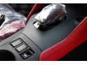 バージョンＳＴ　赤／黒コンビシート・ＢＯＳＥサウンド・レイズ製１９インチアルミホイール・９速オートマ・ワンオーナー・禁煙車（19枚目）