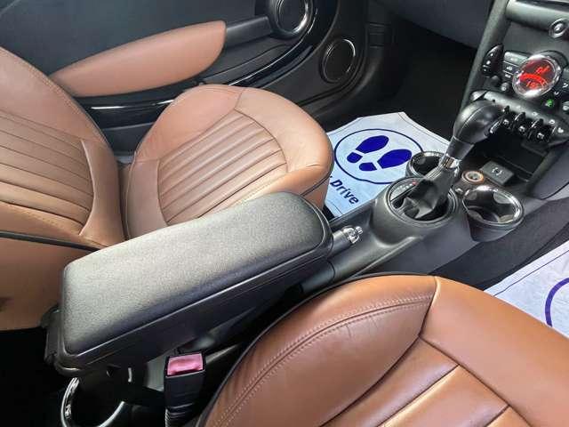 ＭＩＮＩ クーパーＳ　ディーラー記録簿（Ｈ２８．３０．Ｒ２．４．６）／純正レザーシート／シートヒーター／説明書／（31枚目）