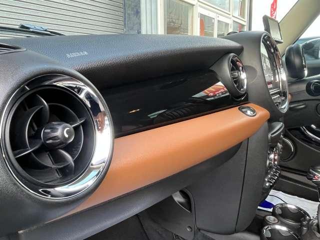 ＭＩＮＩ クーパーＳ　ディーラー記録簿（Ｈ２８．３０．Ｒ２．４．６）／純正レザーシート／シートヒーター／説明書／（33枚目）