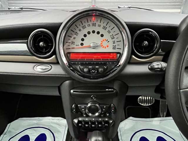 ＭＩＮＩ クーパーＳ　最終後期型／特別限定車ボンドストリート／本革シート／　シートヒーター／ドライブレコーダー／ボンネットステッカー新品／専用１７インチアルミホイール（ツイン・スポーク）／オートライト／オートワイパー／禁煙（32枚目）