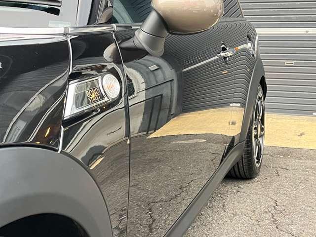 ＭＩＮＩ クーパーＳ　最終後期型／特別限定車ボンドストリート／本革シート／　シートヒーター／ドライブレコーダー／ボンネットステッカー新品／専用１７インチアルミホイール（ツイン・スポーク）／オートライト／オートワイパー／禁煙（52枚目）