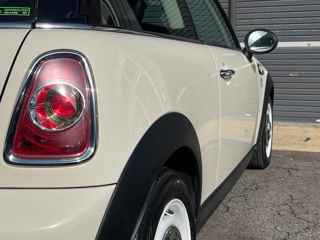 ＭＩＮＩ ワン　１５ｉｎｃｈディーンクロスカントリー／ディーラー記録簿（Ｈ２４．２５．２６．２７．２８．２９．３０．Ｒ１．３．４）／純正アームレスト付／ＥＴＣ（27枚目）