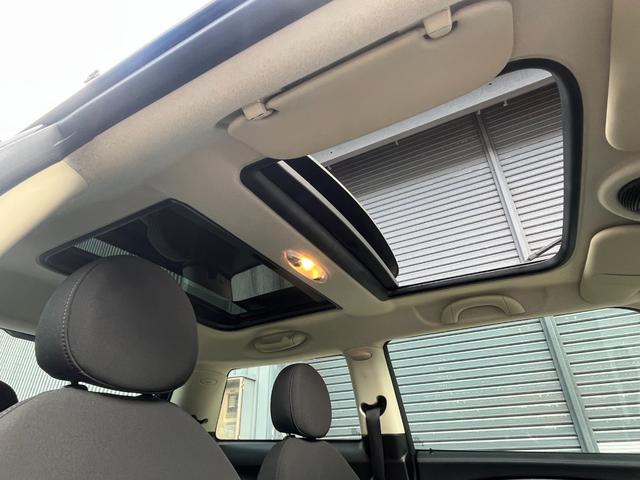 ＭＩＮＩ クーパーＳ　サンルーフ／ＭＩＮＩ用アンドロイドナビ（ＧｏｇｌｅＭａｐ・ｙｏｕｔｕｂｅ可）／Ｗｉ－Ｆｉでインターネット使用可／Ｂｌｕｅｔｏｏｔｈ音楽再生／バックカメラ／１７”コニカルスポークＡＷ／スペアキー／ＥＴＣ（3枚目）