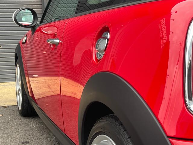 ＭＩＮＩ クーパーＳ　サンルーフ／ＭＩＮＩ用アンドロイドナビ（ＧｏｇｌｅＭａｐ・ｙｏｕｔｕｂｅ可）／Ｗｉ－Ｆｉでインターネット使用可／Ｂｌｕｅｔｏｏｔｈ音楽再生／バックカメラ／１７”コニカルスポークＡＷ／スペアキー／ＥＴＣ（29枚目）