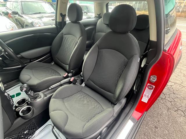 ＭＩＮＩ クーパーＳ　サンルーフ／ＭＩＮＩ用アンドロイドナビ（ＧｏｇｌｅＭａｐ・ｙｏｕｔｕｂｅ可）／Ｗｉ－Ｆｉでインターネット使用可／Ｂｌｕｅｔｏｏｔｈ音楽再生／バックカメラ／１７”コニカルスポークＡＷ／スペアキー／ＥＴＣ（36枚目）