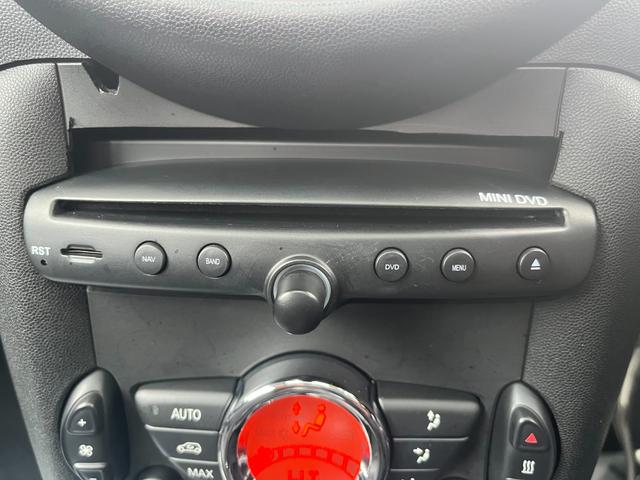 ＭＩＮＩ クーパーＳ　サンルーフ／ＭＩＮＩ用アンドロイドナビ（ＧｏｇｌｅＭａｐ・ｙｏｕｔｕｂｅ可）／Ｗｉ－Ｆｉでインターネット使用可／Ｂｌｕｅｔｏｏｔｈ音楽再生／バックカメラ／１７”コニカルスポークＡＷ／スペアキー／ＥＴＣ（44枚目）