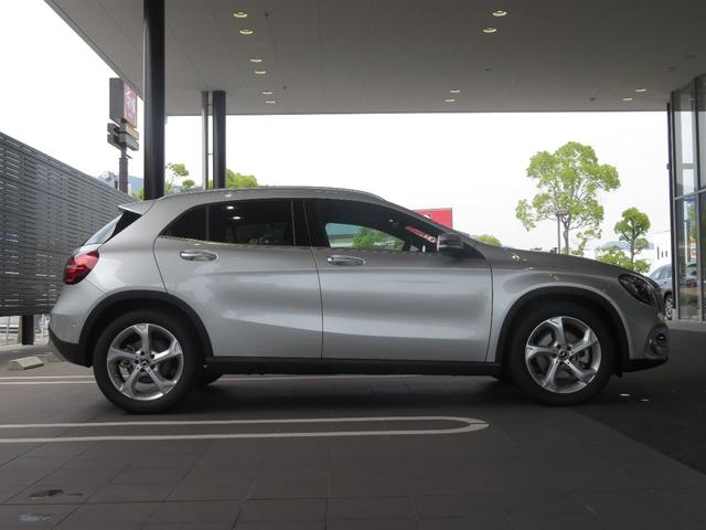 GLA220 4マチック レーダーセーフティP デモカー(6枚目)
