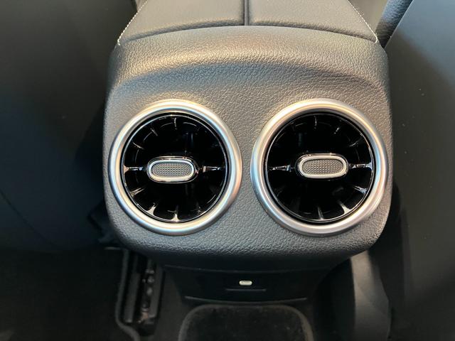 ＣＬＡクラス ＣＬＡ３５　４マチック　４ＷＤ　ドライブレコーダー　ＥＴＣ　クリアランスソナー　レーンアシスト　オートクルーズコントロール　全周囲カメラ　ナビ　ＴＶ　アルミホイール　オートライト　ＬＥＤヘッドランプ　サンルーフ　ＡＴ（37枚目）