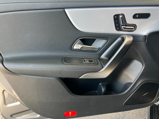 ＣＬＡクラス ＣＬＡ３５　４マチック　４ＷＤ　ドライブレコーダー　ＥＴＣ　クリアランスソナー　レーンアシスト　オートクルーズコントロール　全周囲カメラ　ナビ　ＴＶ　アルミホイール　オートライト　ＬＥＤヘッドランプ　サンルーフ　ＡＴ（44枚目）