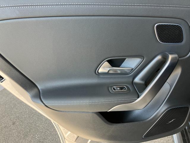 ＣＬＡクラス ＣＬＡ３５　４マチック　４ＷＤ　ドライブレコーダー　ＥＴＣ　クリアランスソナー　レーンアシスト　オートクルーズコントロール　全周囲カメラ　ナビ　ＴＶ　アルミホイール　オートライト　ＬＥＤヘッドランプ　サンルーフ　ＡＴ（50枚目）