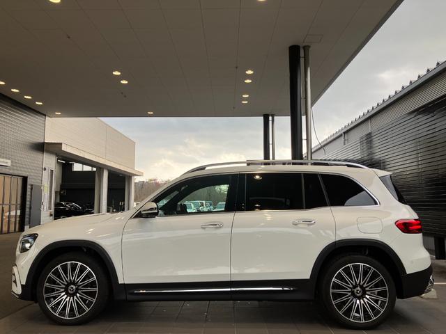 GLB GLB200d 4マチック AMGラインパッケージ 4WD ドライブレコーダー ETC 全周囲カメラ クリアランスソナー オートクルーズコントロール パワーシート サンルーフ ナビ オートライト LEDヘッドランプ ヘッドライトウォッシャー(18枚目)