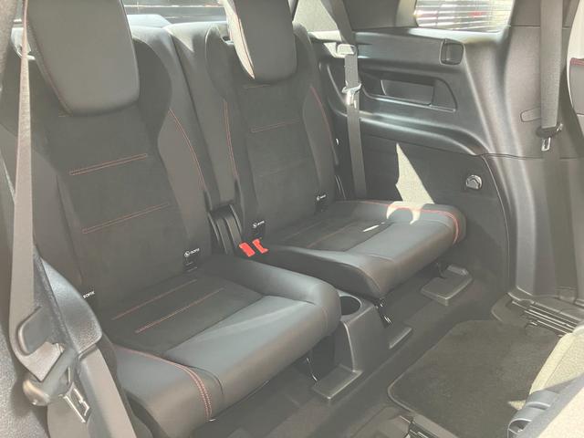 GLB GLB200d 4マチック AMGラインパッケージ 4WD ドライブレコーダー ETC 全周囲カメラ クリアランスソナー オートクルーズコントロール パワーシート サンルーフ ナビ オートライト LEDヘッドランプ ヘッドライトウォッシャー(28枚目)