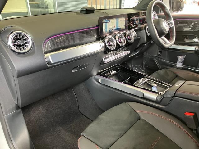 GLB GLB200d 4マチック AMGラインパッケージ 4WD ドライブレコーダー ETC 全周囲カメラ クリアランスソナー オートクルーズコントロール パワーシート サンルーフ ナビ オートライト LEDヘッドランプ ヘッドライトウォッシャー(37枚目)