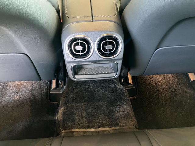 Cクラス C200 スポーツ ドライブレコーダー ETC クリアランスソナー オートクルーズコントロール 全周囲カメラ ナビ アルミホイール オートライト CVT スマートキー アイドリングストップ 電動格納ミラー パワーシート(33枚目)