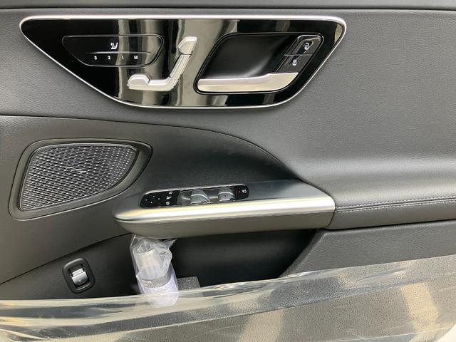 Ｃクラスステーションワゴン Ｃ２２０ｄ　ステーションワゴン　スポーツ　ＡＭＧライン　レーダーセーフティ　ＨＤＤナビゲーション　純正アルミホイール　アンビエントライト　電動シート　シートヒーター（23枚目）