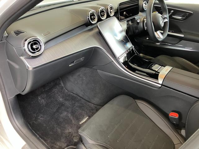 Ｃクラスステーションワゴン Ｃ２２０ｄ　ステーションワゴン　スポーツ　ＡＭＧライン　レーダーセーフティ　ＨＤＤナビゲーション　純正アルミホイール　アンビエントライト　電動シート　シートヒーター（29枚目）