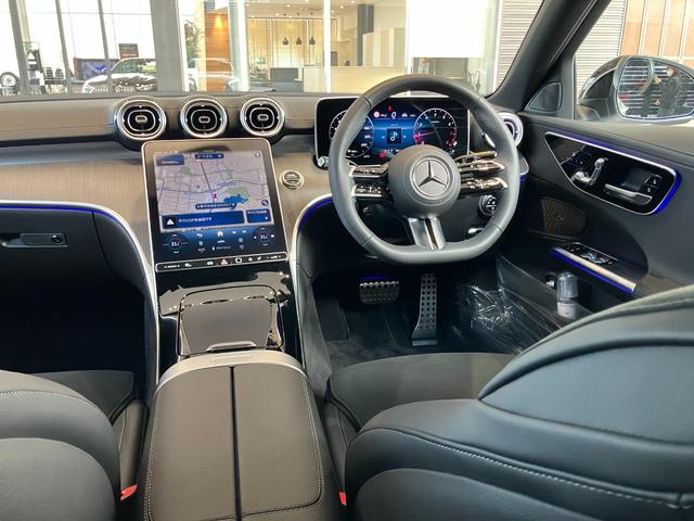 Ｃクラスステーションワゴン Ｃ２００　ステーションワゴン　スポーツ　ＡＭＧライン　レーダーセーフティ　ＨＤＤナビゲーション　純正アルミホイール　アンビエントライト（2枚目）