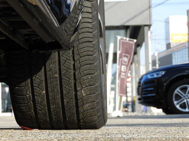 レンジローバーヴェラール R ダイナミック S 250PS ■認定中古車2年保証■エアサスペンション■パノラミックグラスルーフ■マッサージシート■シートヒーター・クーラー■アダプティブダイナミクス■21インチアルミ■ブラックパック■アップルカープレイ(26枚目)