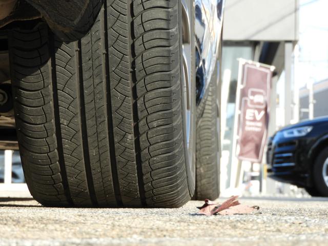 レンジローバーヴェラール R ダイナミック S 250PS ■認定中古車2年保証■エアサスペンション■パノラミックグラスルーフ■マッサージシート■シートヒーター・クーラー■アダプティブダイナミクス■21インチアルミ■ブラックパック■アップルカープレイ(27枚目)