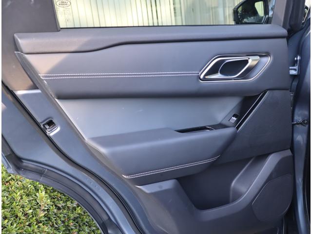 レンジローバーヴェラール R ダイナミック S 250PS ■認定中古車2年保証■エアサスペンション■パノラミックグラスルーフ■マッサージシート■シートヒーター・クーラー■アダプティブダイナミクス■21インチアルミ■ブラックパック■アップルカープレイ(33枚目)