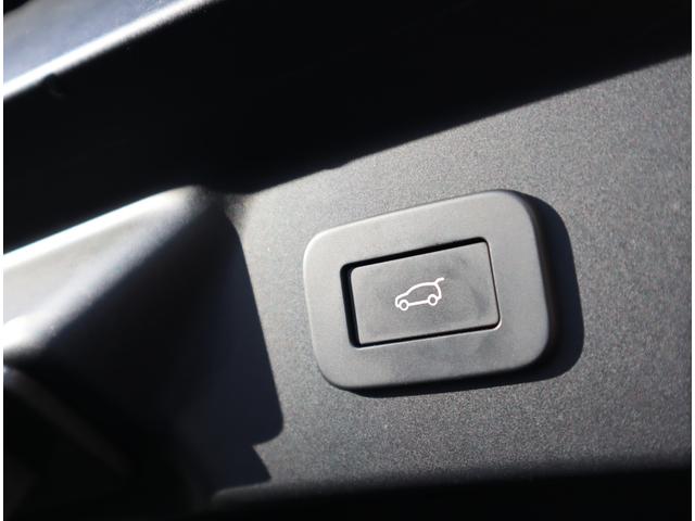 レンジローバーヴェラール R ダイナミック S 250PS ■認定中古車2年保証■エアサスペンション■パノラミックグラスルーフ■マッサージシート■シートヒーター・クーラー■アダプティブダイナミクス■21インチアルミ■ブラックパック■アップルカープレイ(45枚目)