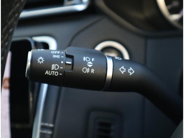 レンジローバーヴェラール R ダイナミック S 250PS ■認定中古車2年保証■エアサスペンション■パノラミックグラスルーフ■マッサージシート■シートヒーター・クーラー■アダプティブダイナミクス■21インチアルミ■ブラックパック■アップルカープレイ(52枚目)