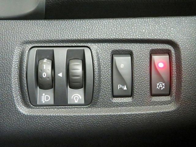 ルノースポール トロフィー 純正オーディオ USB Bluetooth クルーズコントロール 本革巻きステアリング パドルシフト LEDヘッドライト LEDフォグライト オートライト リアコーナーセンサー アイドリングストップ(28枚目)