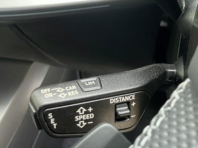 Ａ３ スポーツバック３０ＴＦＳＩ　Ｓライン　コンビニエンス＆アシスタンスＰＫＧ　ナビゲーションＰＫＧ　テクノロジーＰＫＧ　ＳラインプラスＰＫＧ　プレセンスフロント　サイドアシスト　リアクロストラフィックアシスト　バーチャルコクピット（29枚目）