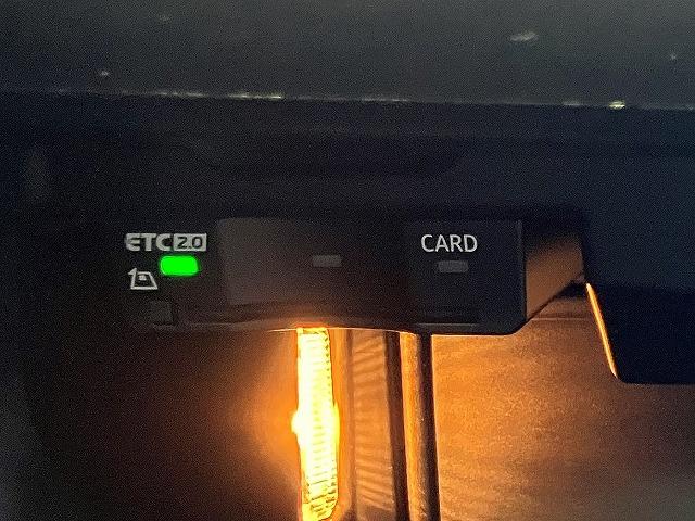 Ａ３ スポーツバック３０ＴＦＳＩ　Ｓライン　コンビニエンス＆アシスタンスＰＫＧ　ナビゲーションＰＫＧ　テクノロジーＰＫＧ　ＳラインプラスＰＫＧ　プレセンスフロント　サイドアシスト　リアクロストラフィックアシスト　バーチャルコクピット（35枚目）