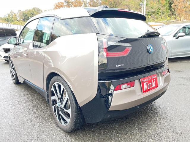 ｉ３ レンジ・エクステンダー装備車　２０１５年　ＢＭＷ　ｉ３レンジエクステンダー　正規ディーラー車　禁煙車　修復歴無　レンジエクステンダー装着車　観音開き　純正ＨＤＤフルセグ　Ｂカメラ　充電ケーブル有　ＬＥＤヘッドライト（7枚目）