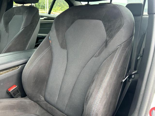 ５シリーズ ５２３ｄ　Ｍスポーツ　正規Ｄ車右ＨＭ５仕様Ｍ５仕様エアロパーツＭ５仕様２０ｉｎｃｈＡＷインテリジェントセーフティ（46枚目）