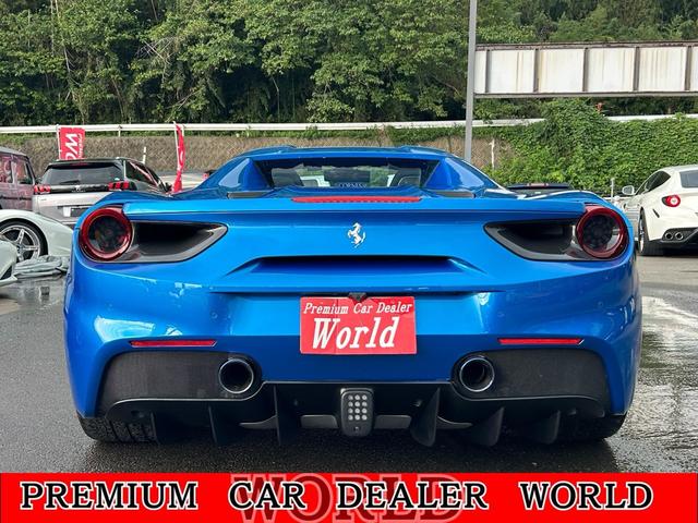488スパイダー ベースグレード 正規D車左HOPカーボンD-ZONE+LEDOPカーボンレーシングシートOP鍛造20inchAWOPFリフターOPカーボンエクステリアOPカーボンインテリアOP純正HDDナビBカメラOPプレミアムJB(5枚目)