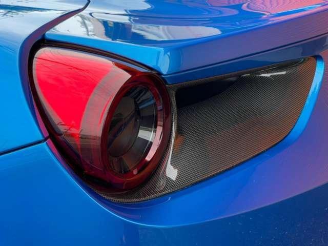 488スパイダー ベースグレード 正規D車左HOPカーボンD-ZONE+LEDOPカーボンレーシングシートOP鍛造20inchAWOPFリフターOPカーボンエクステリアOPカーボンインテリアOP純正HDDナビBカメラOPプレミアムJB(18枚目)