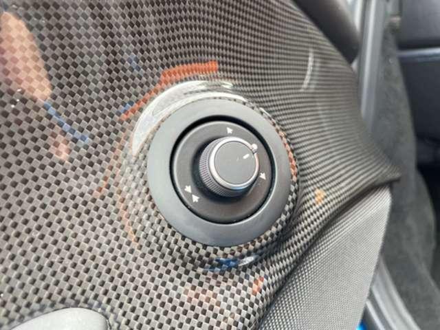 488スパイダー ベースグレード 正規D車左HOPカーボンD-ZONE+LEDOPカーボンレーシングシートOP鍛造20inchAWOPFリフターOPカーボンエクステリアOPカーボンインテリアOP純正HDDナビBカメラOPプレミアムJB(39枚目)