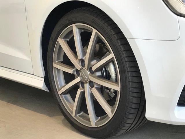スポーツバック1.4TFSIスポーツSラインパッケジ 限定車(6枚目)