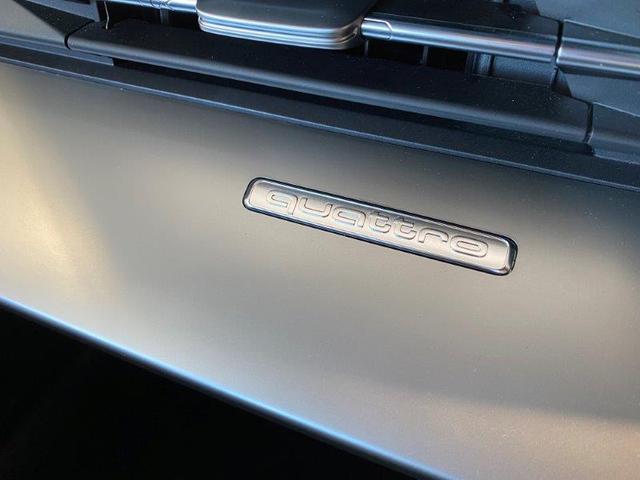 Ａ３ スポーツバック４０ＴＦＳＩクワトロアドバンスド　コンビニアシスタンスパッケージ　ＭＭＩナビゲーションシステム　スマートフォンインターフェイス　電動シート　２０２３年モデル　アウディ認定中古車　正規ディーラー車　元試乗車　マンハッタングレー（40枚目）
